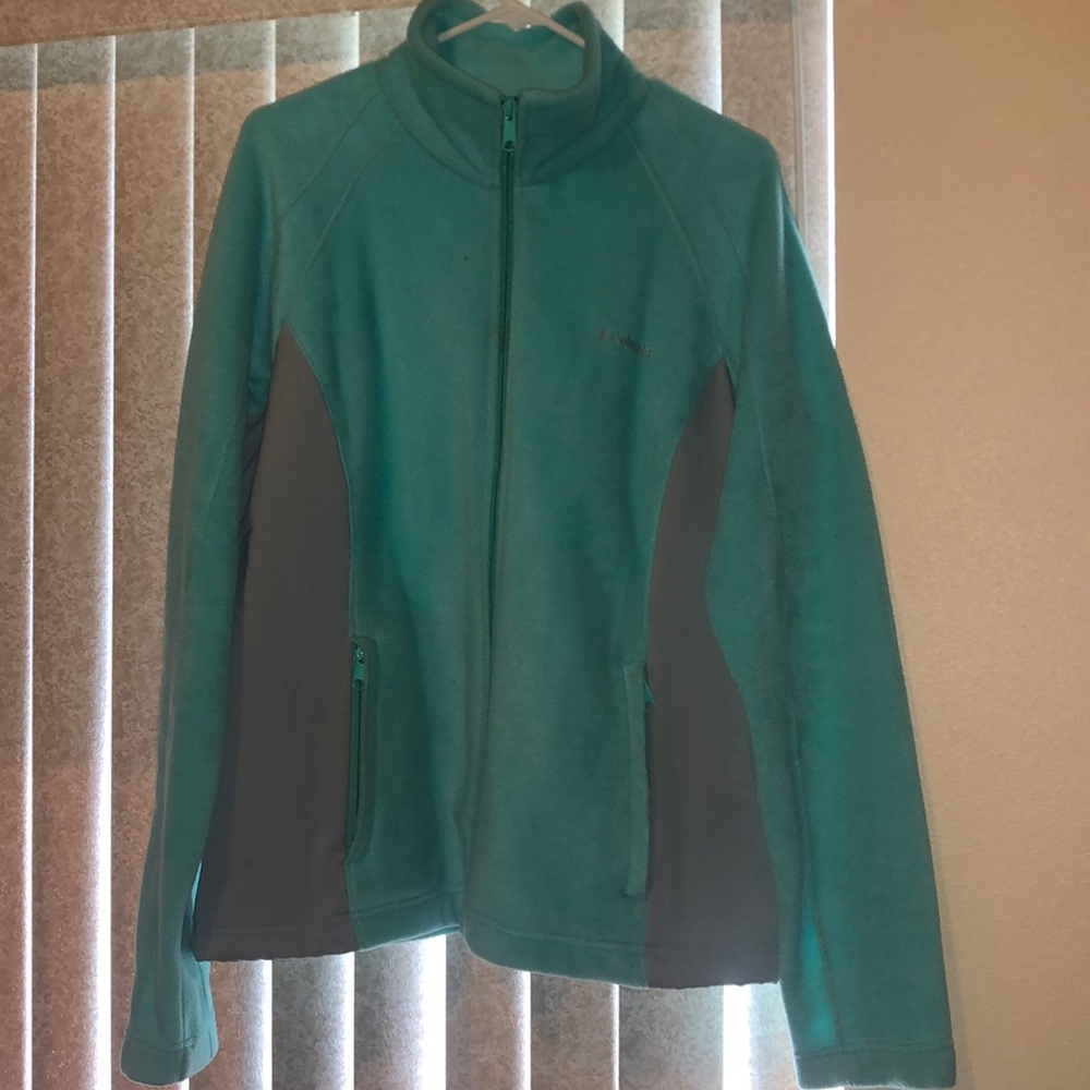 Columbia sweater